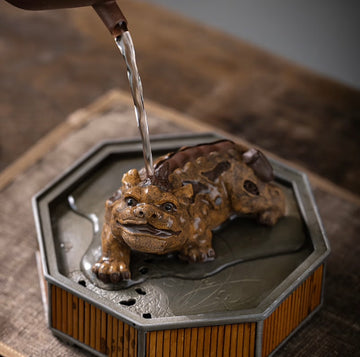 Attract And Seek Wealth tea pet