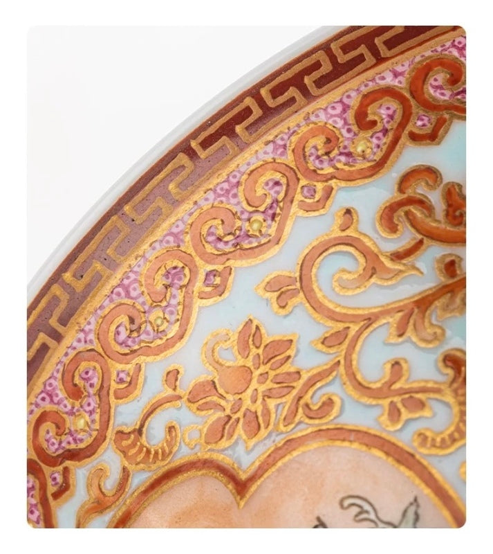 Pastel High-End Luxury covered bowl