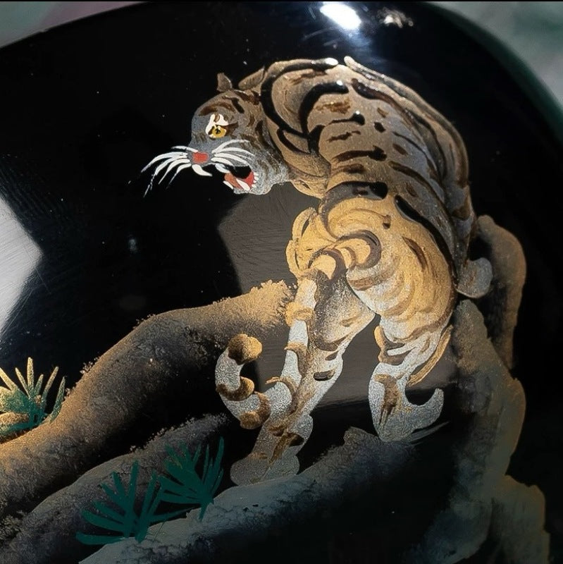 Hand-drawn Tiger Roar teacup