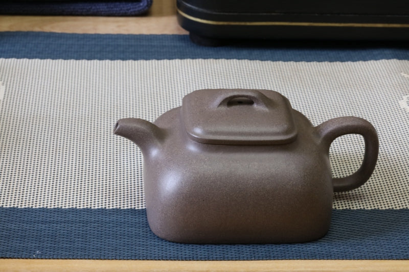 Gu Leng Grey