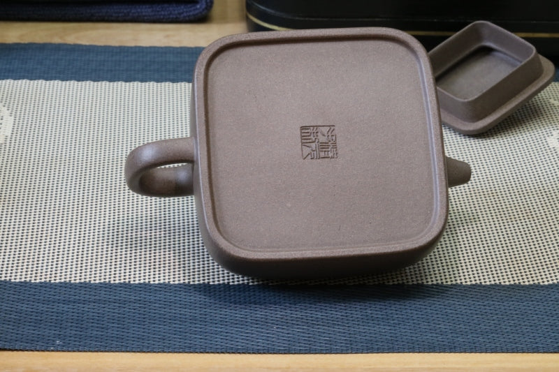 Gu Leng Grey