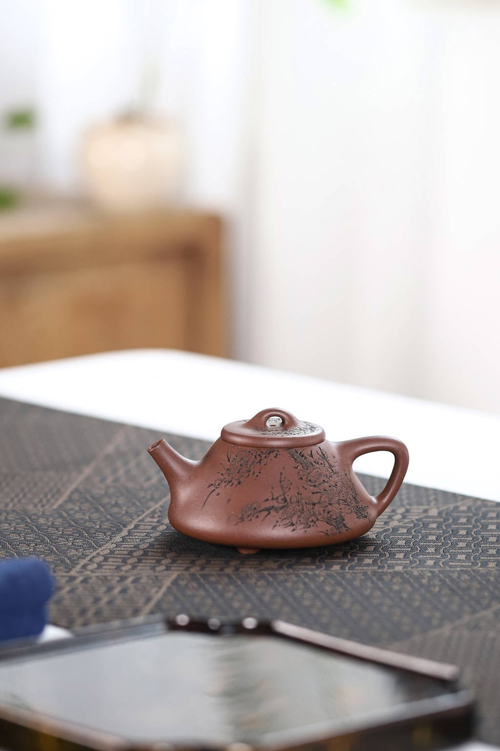 Yan Zhi teapot, 220cc