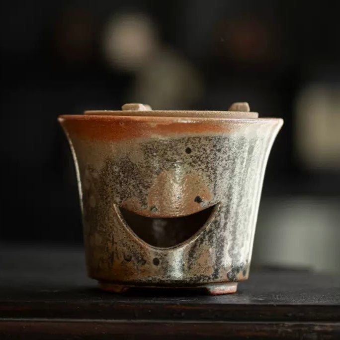 Coarse Earthenware Smiling Face tea stove
