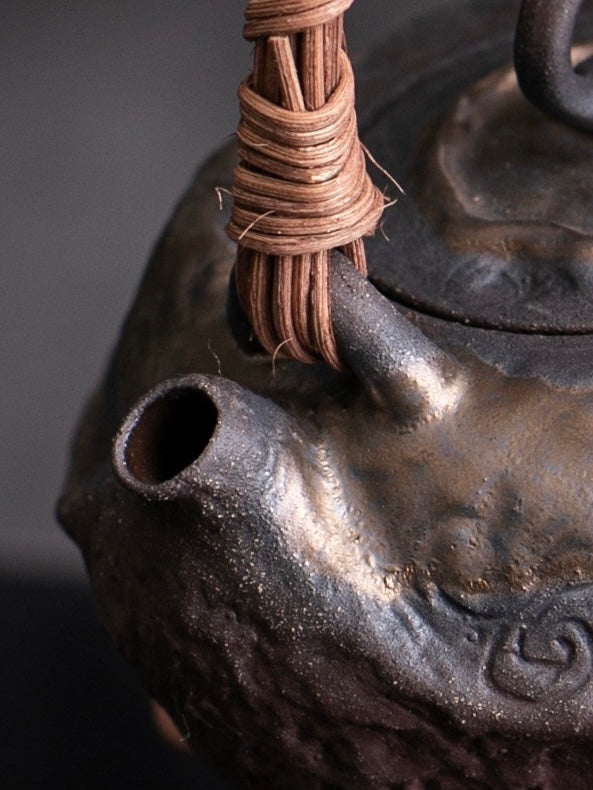Coarse Pottery For Lifting The Beam tea stove