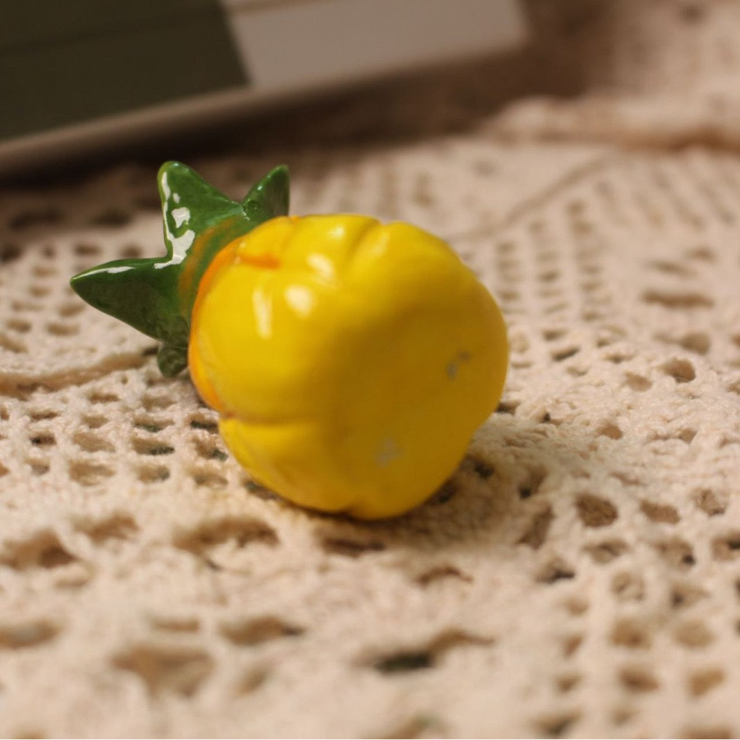 Pineapple tea pet