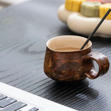 Coarse earthenware mug
