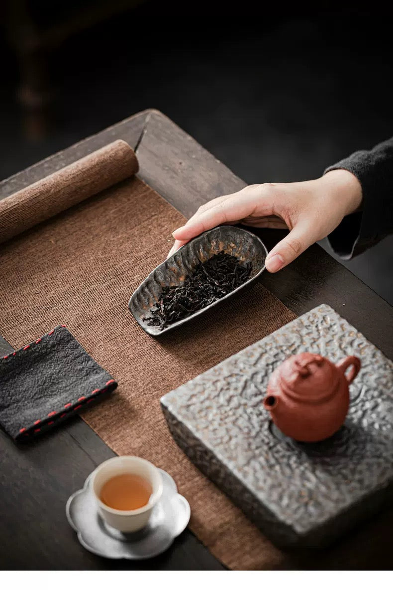 Coarse Pottery tea scoop