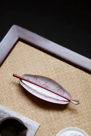Lacquer Eggshell Texture tea scoop