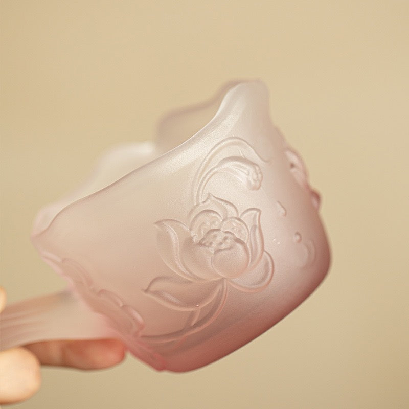Relief fair cup