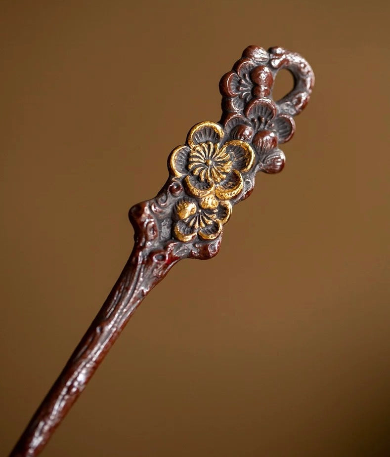 Relief Plum Blossoms tea scoop
