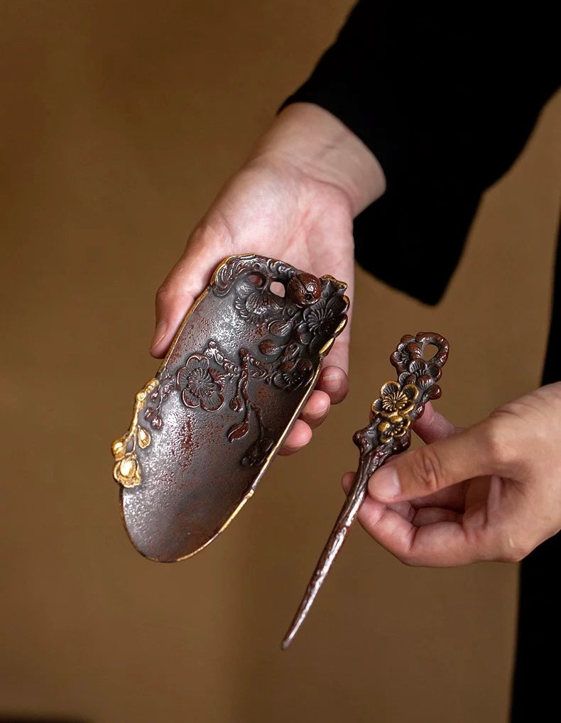 Relief Plum Blossoms tea scoop