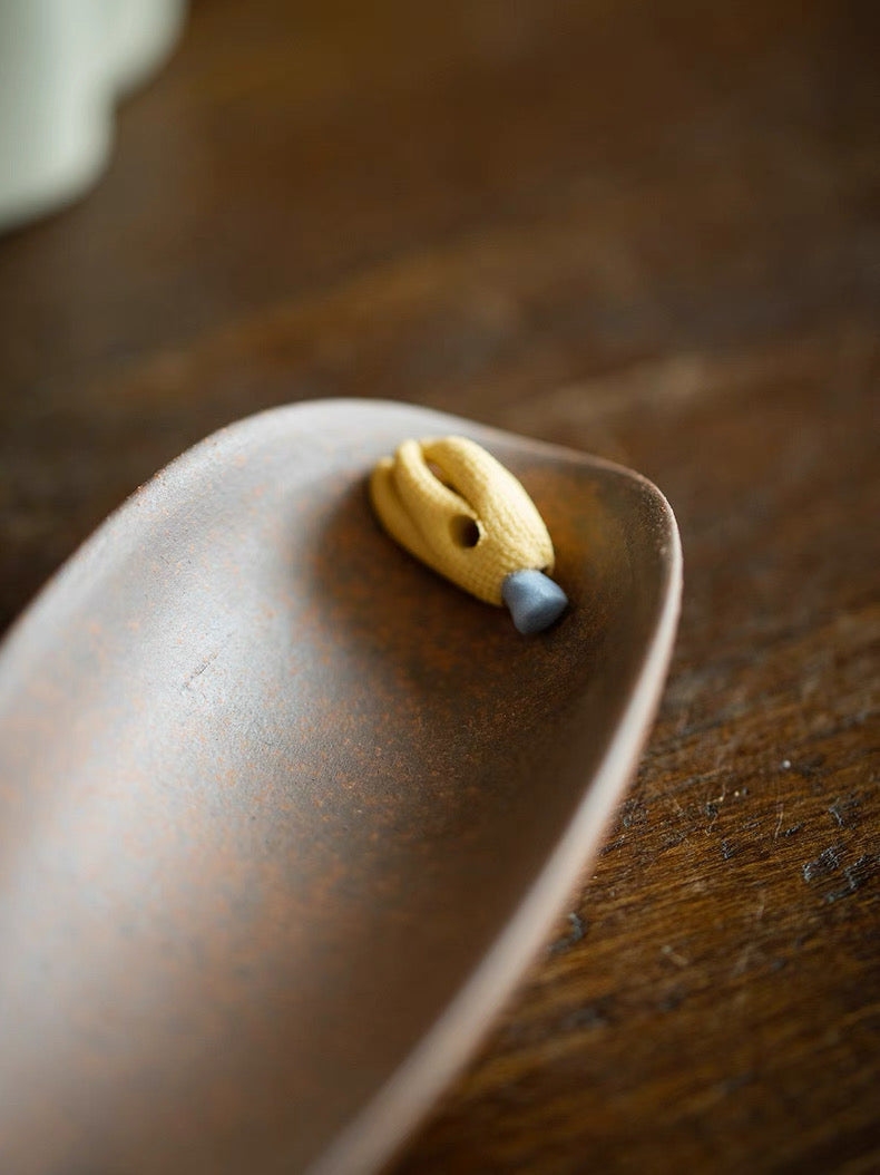 Buddha's Hand tea scoop