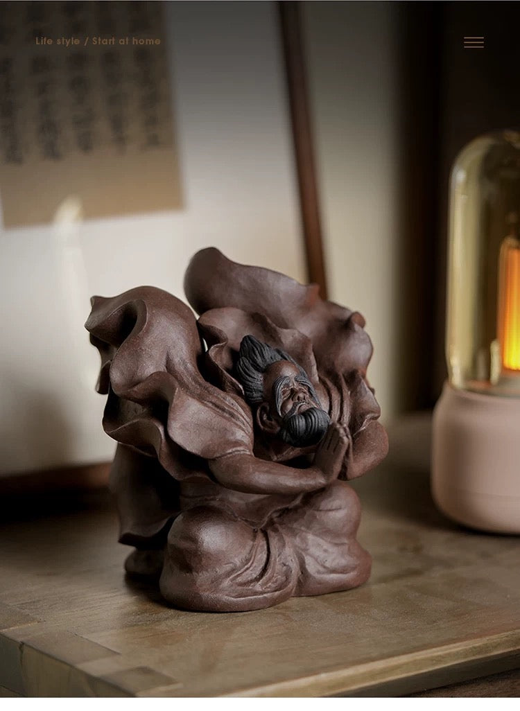 Flying Bodhidharma tea pet
