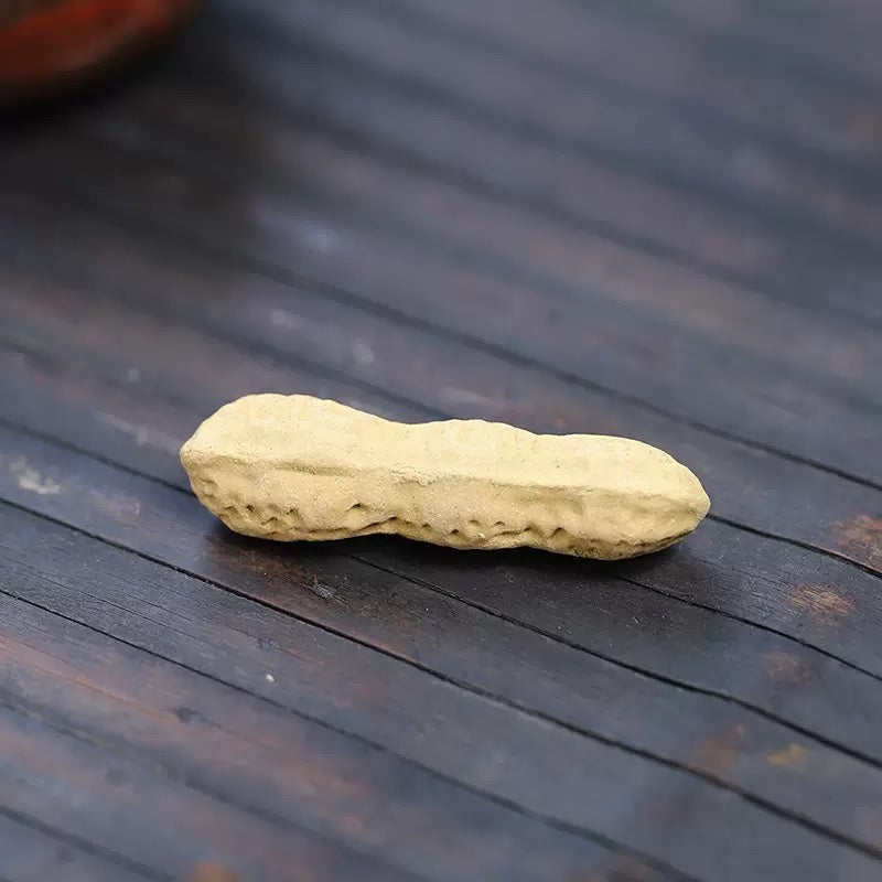 Bionic Peanut tea pet