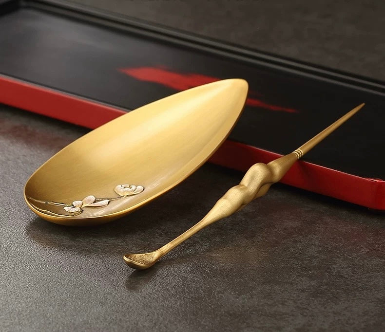 Brass Relief tea scoop