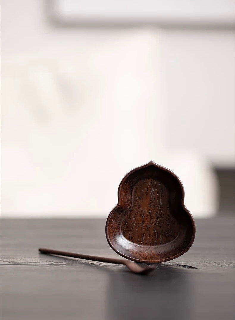 Ebony Gourd tea scoop