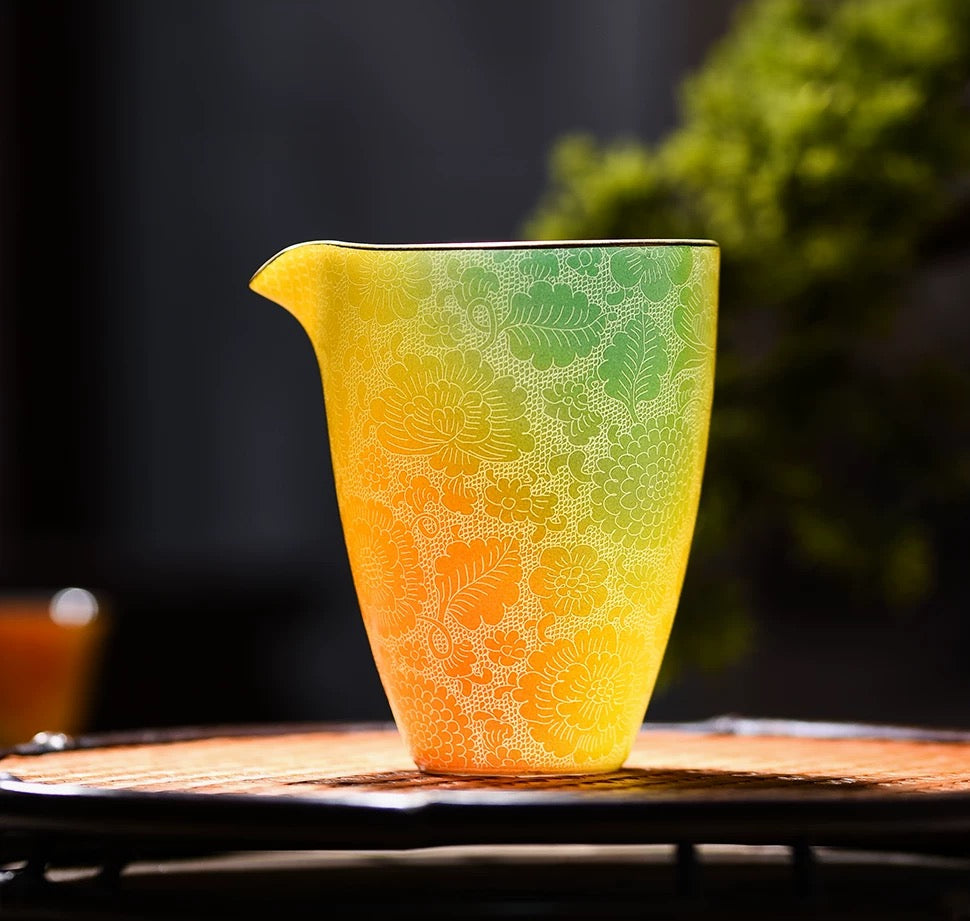 Four-color fair cup