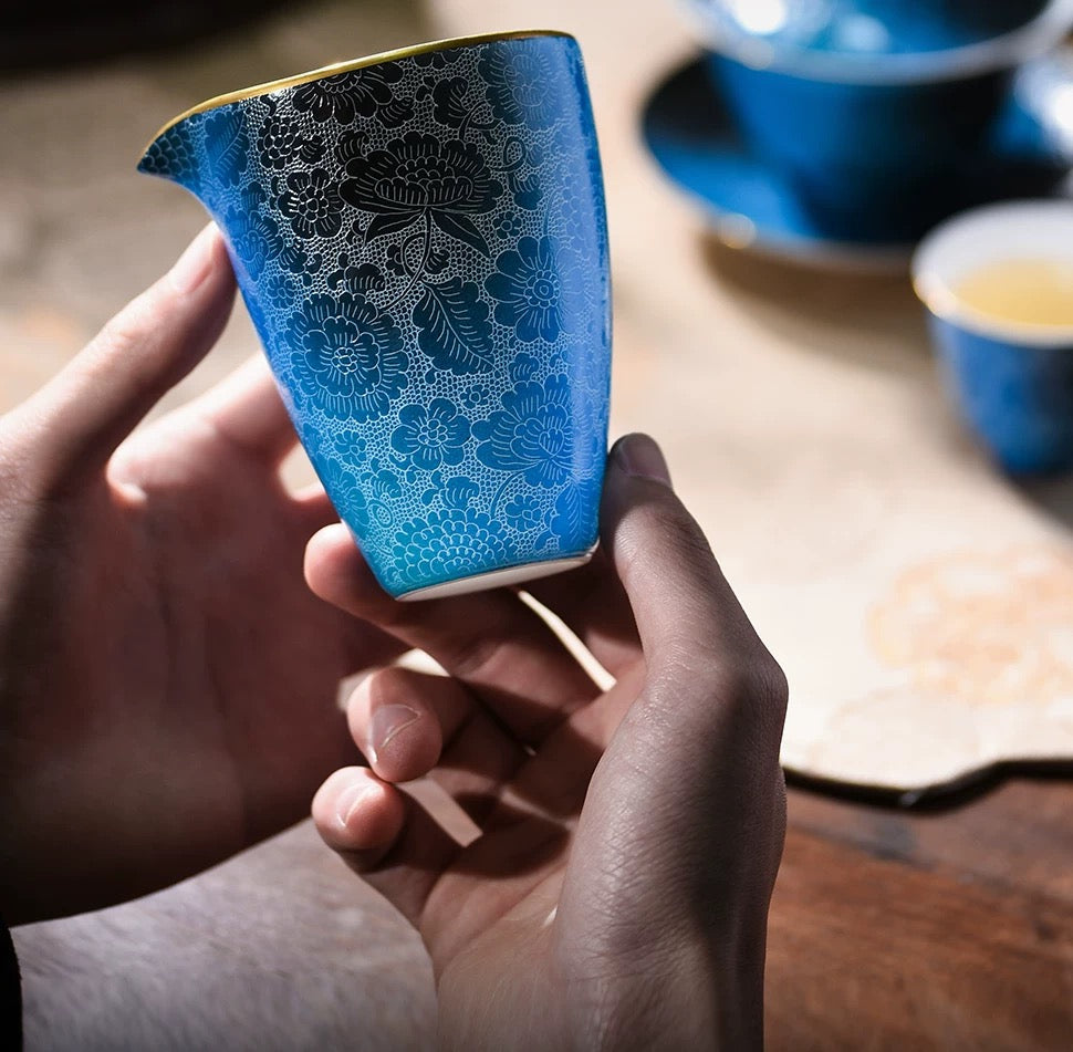 Four-color fair cup