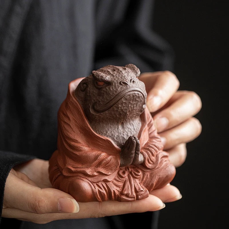 Master Golden Toad tea pet