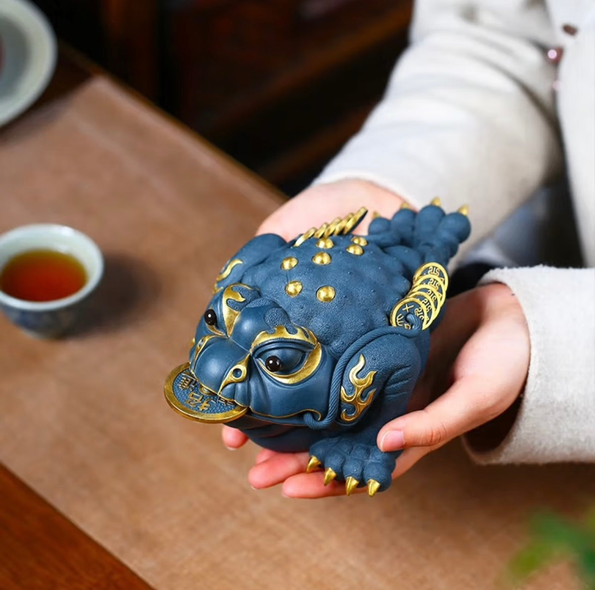 Golden Toad - Venom tea pet