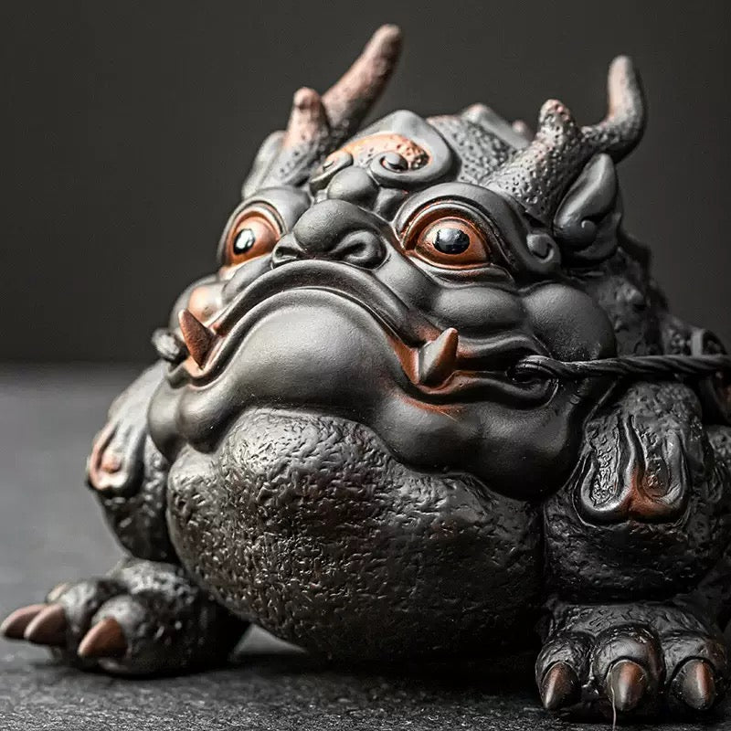 The Golden Toad Spirit Beast tea pet