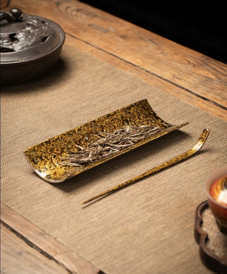 Black And Gold Lacquer