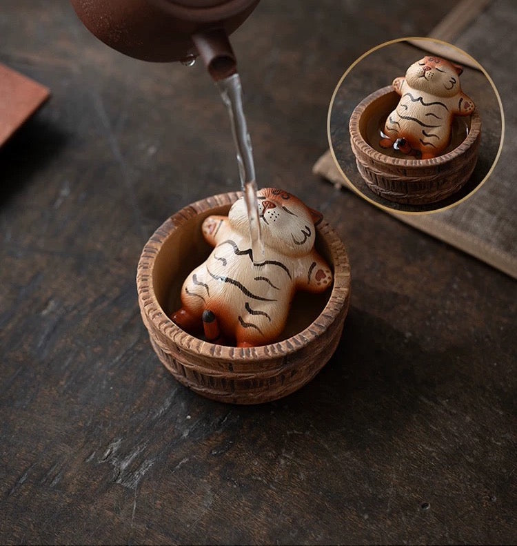 Bathing tiger tea pet