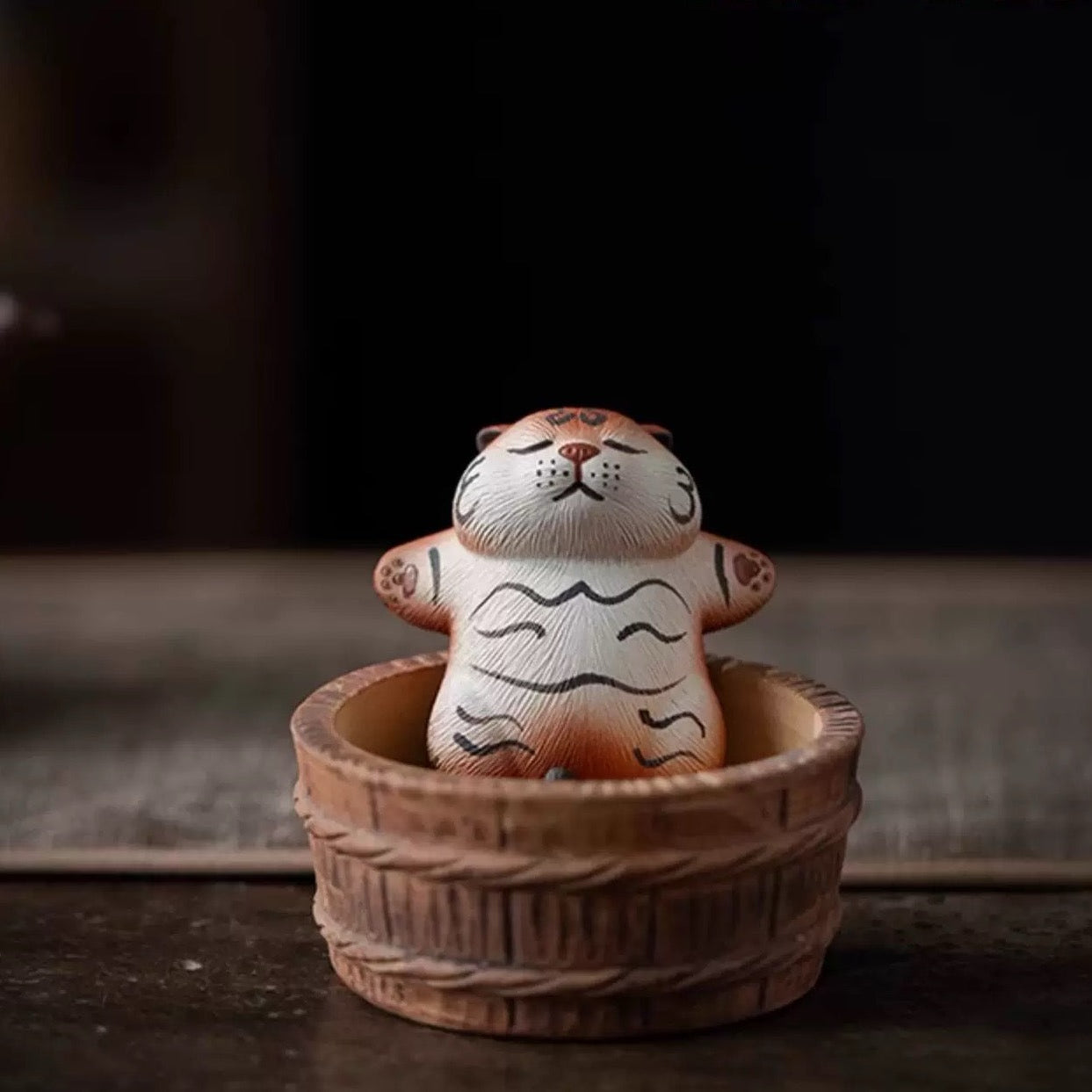 Bathing tiger tea pet