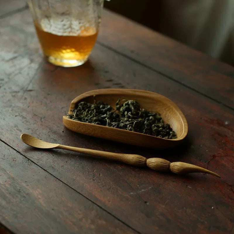 Wood tea scoop