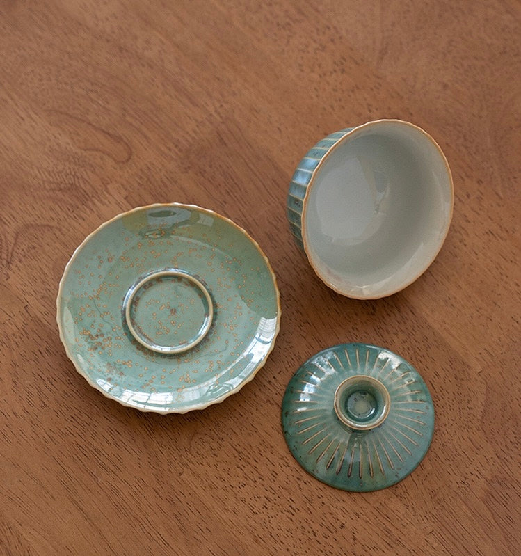 Green Ruyi gaiwan
