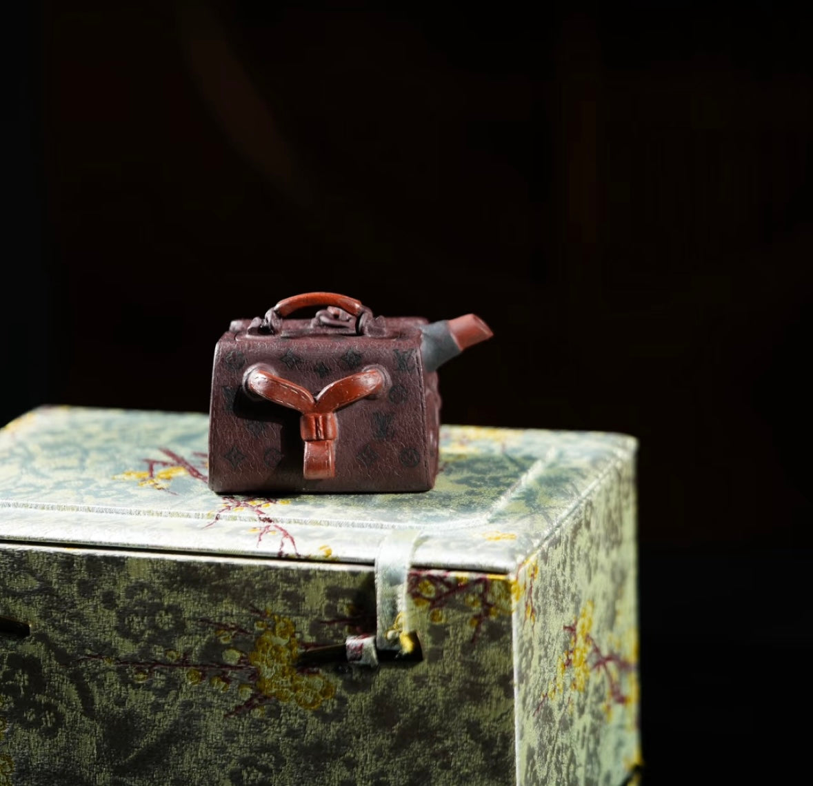 Monogram Pattern teapot
