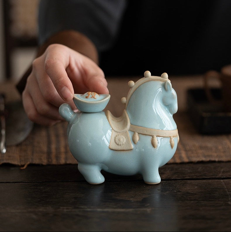 Blue Horse tea pet