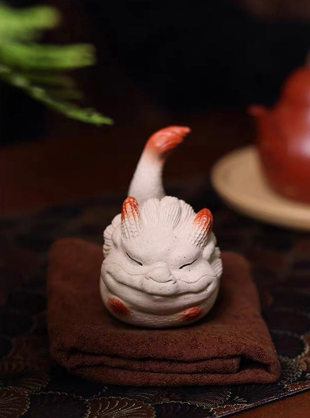 Little White Dragon tea pet