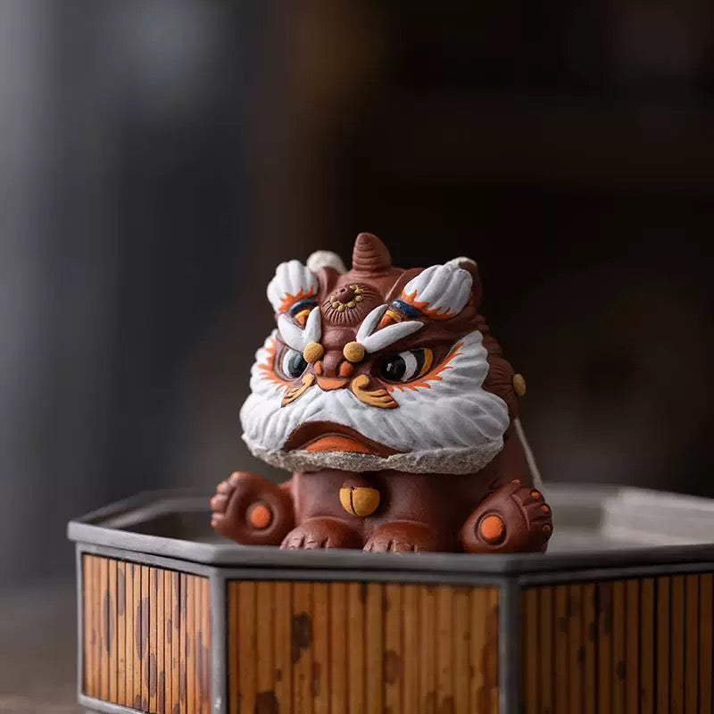 Lion Dance tea pet