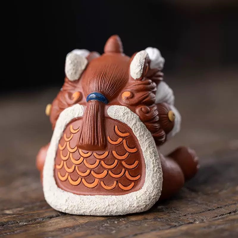 Lion Dance tea pet